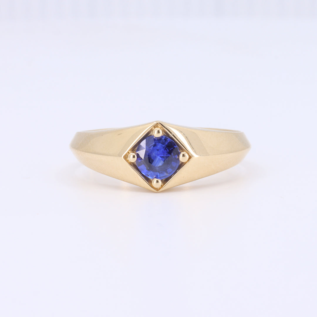 Knife Edge Signet Ring with Sapphire in Yellow Gold