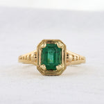 Load image into Gallery viewer, Emerald Ring with Gold Beaded Edge in Yellow Gold
