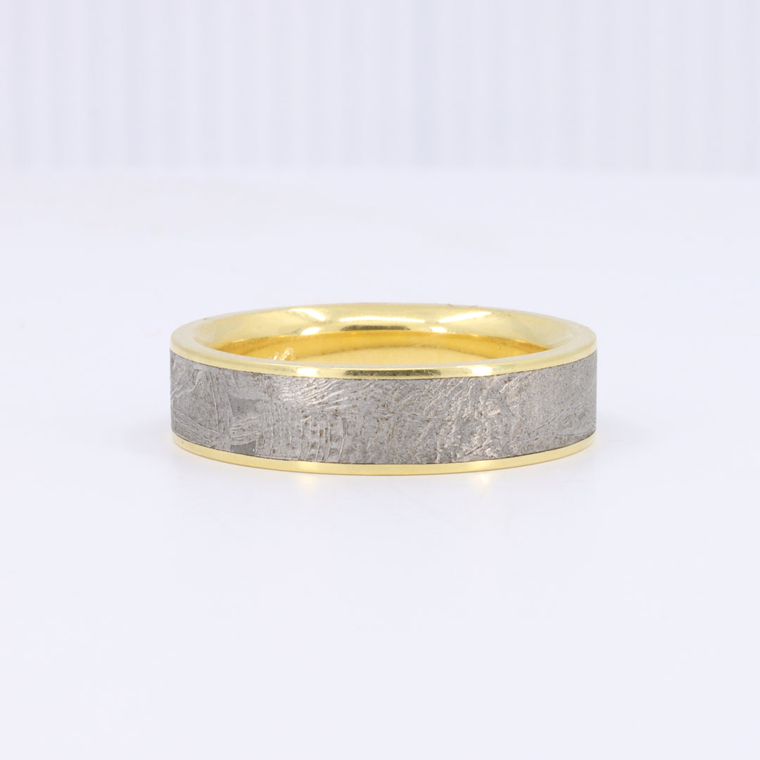 Sirius Meteorite Ring with 18K Yellow Gold