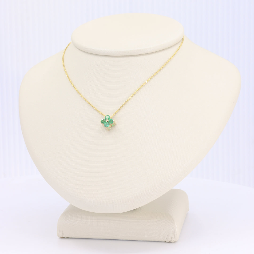 Emerald Quatrefoil Pendant in Yellow Gold