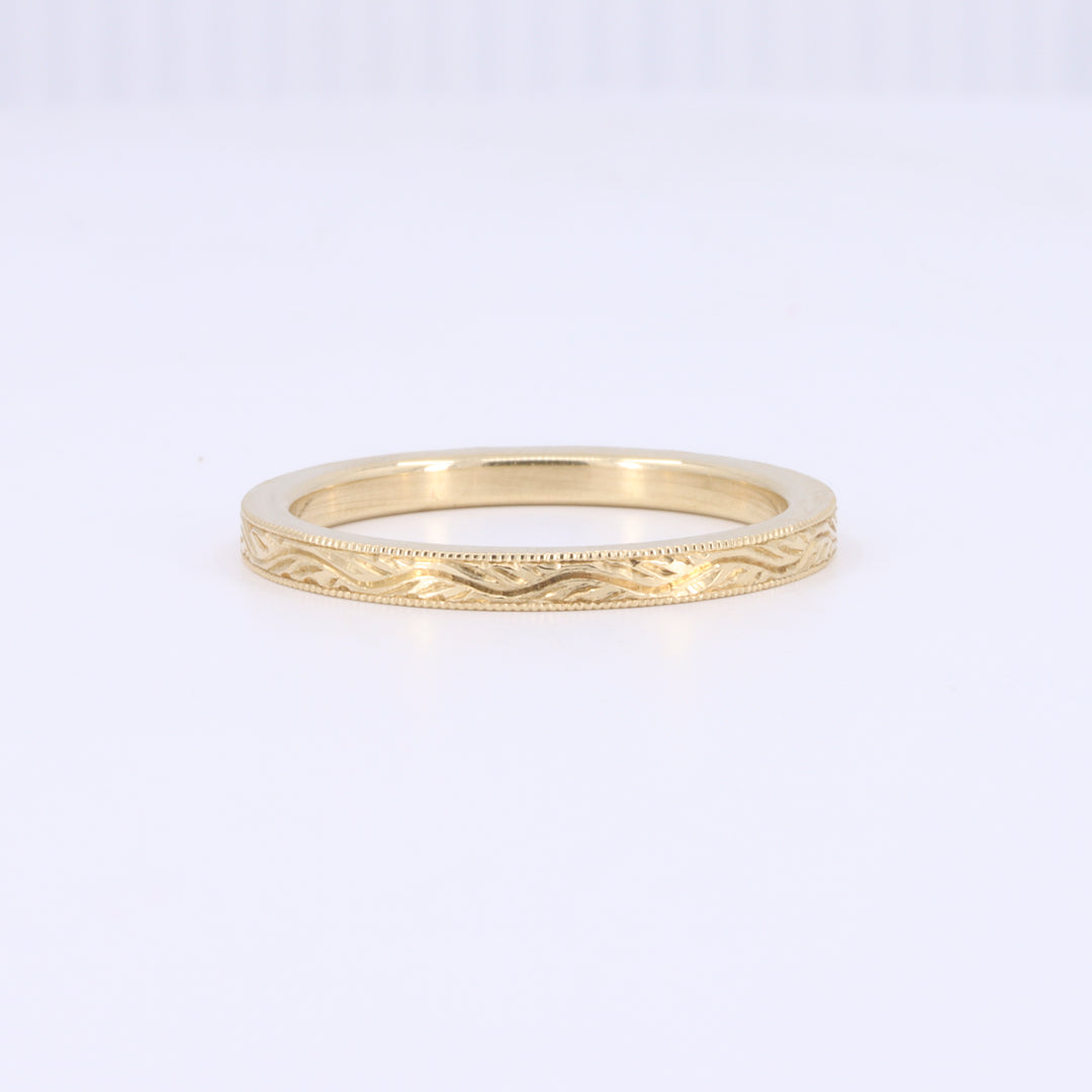 Petite Engraved Band in Yellow Gold