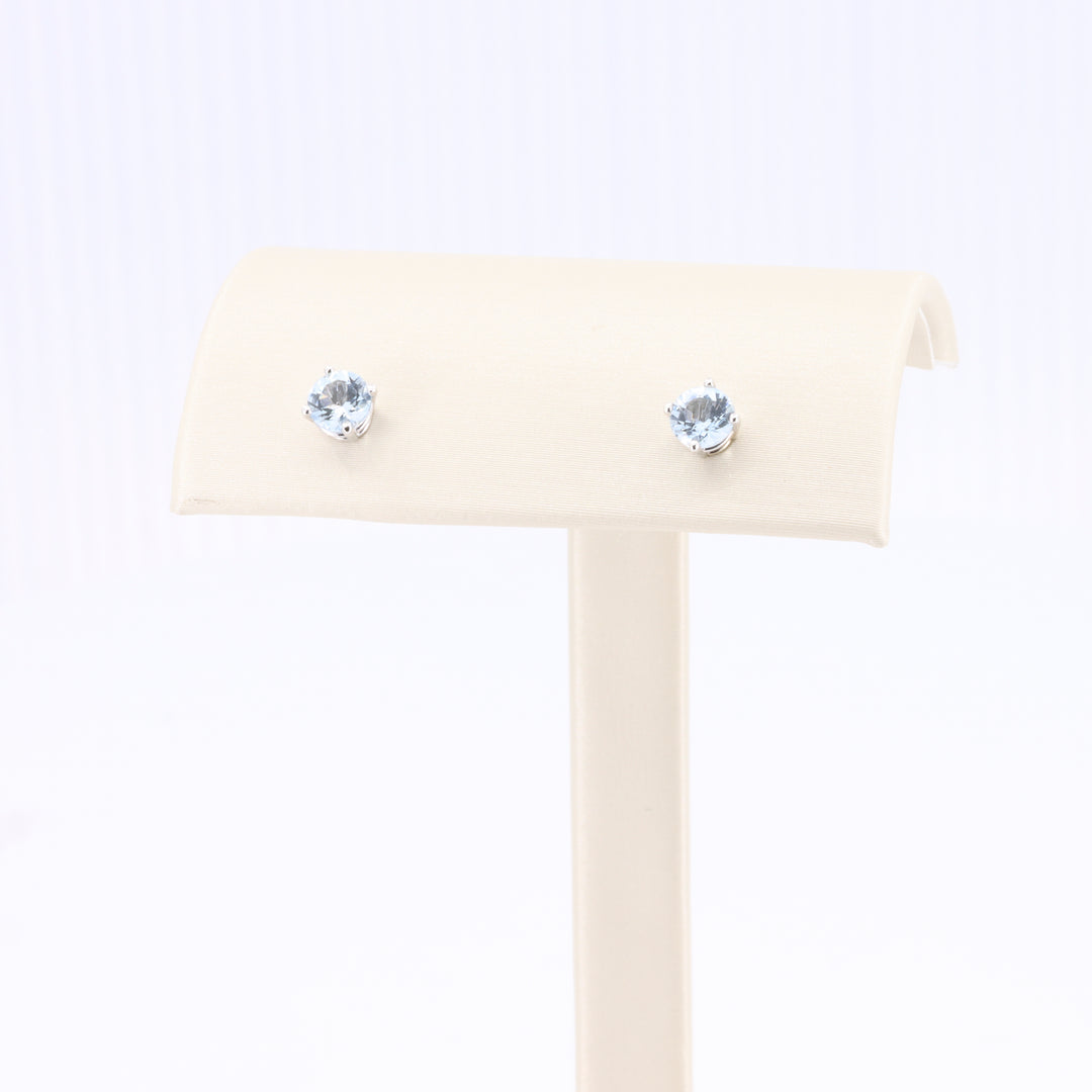 Aquamarine Stud Earrings in White Gold