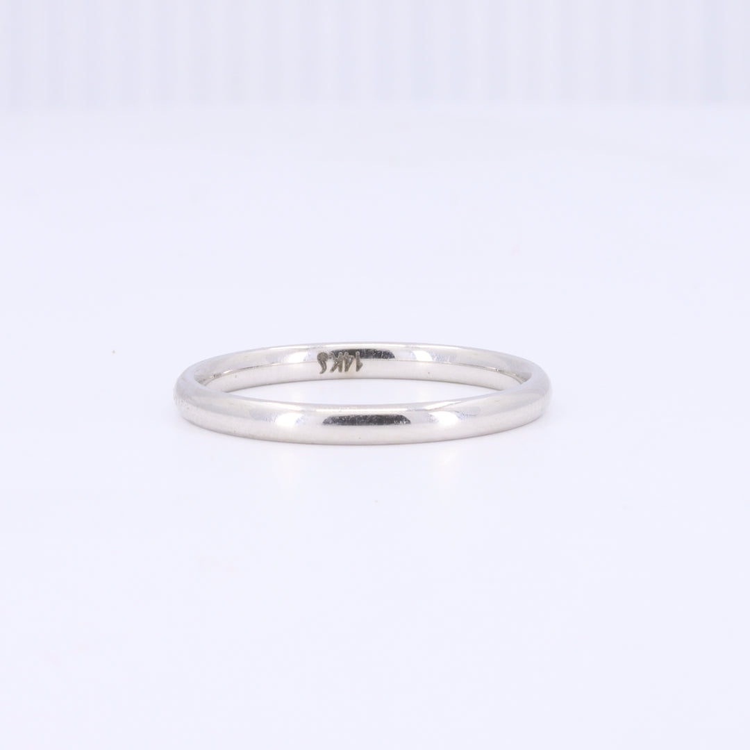 Simple Rounded Band  in White Gold - 2mm