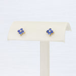 Load image into Gallery viewer, Quatrefoil Sapphire Stud Earrings in Yellow Gold