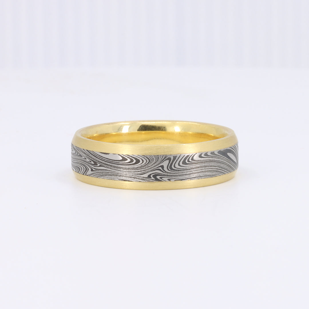 Kona Pattern Damascus Steel Band with Yellow Gold Sleeve