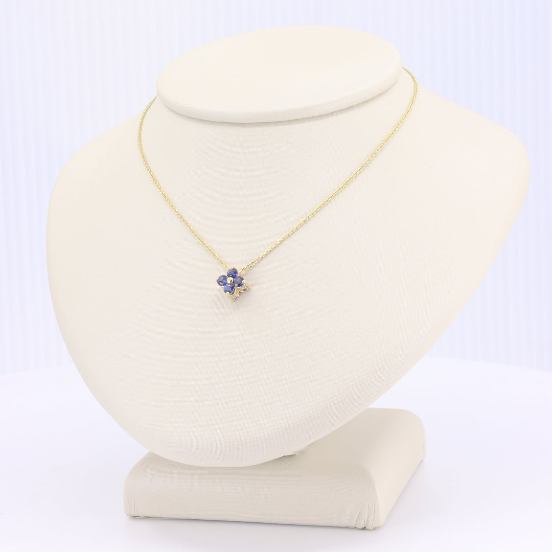 Small Sapphire Quatrefoil Pendant in Yellow Gold