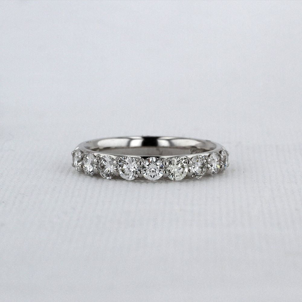 Shared-Prong Diamond Band in White Gold - 1.02cttw