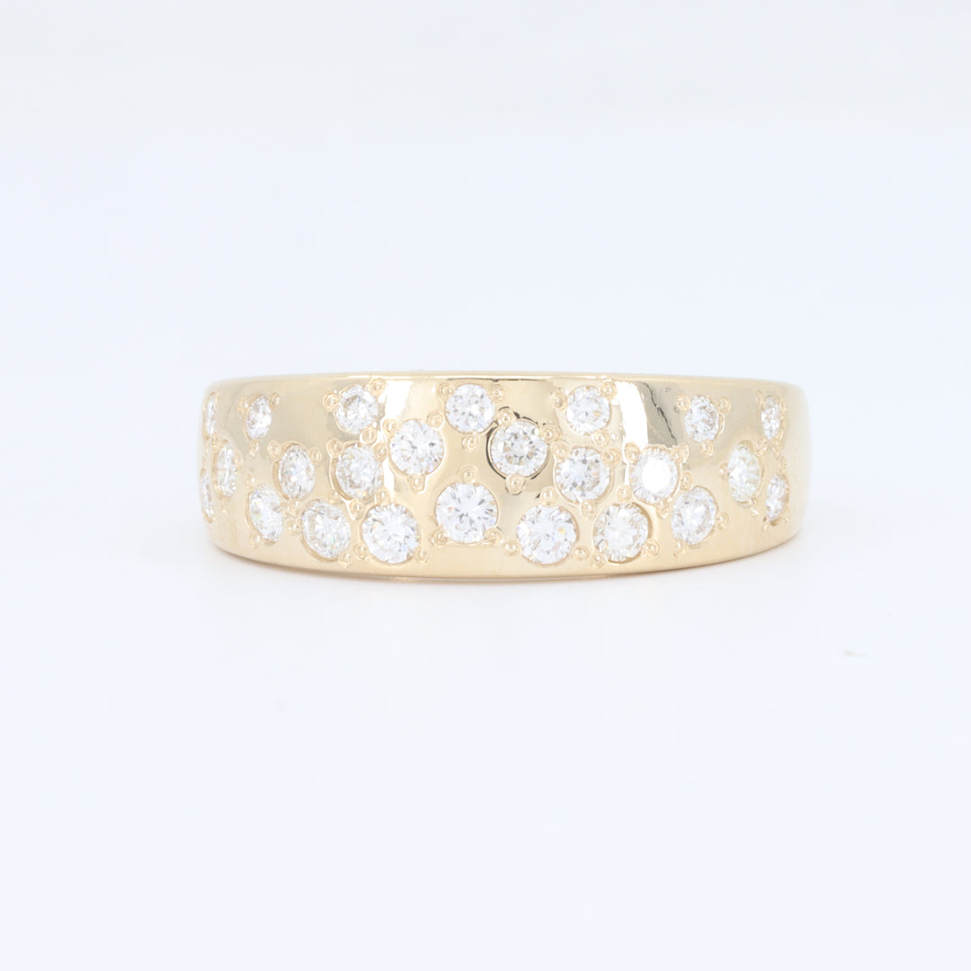 Scattered Diamond Tapered Band in Yellow Gold