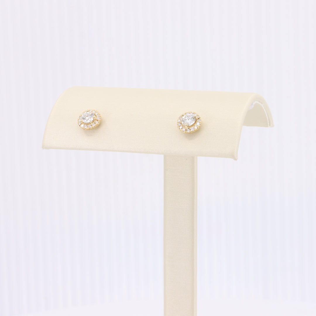 Diamond Halo Stud Earring in Yellow Gold