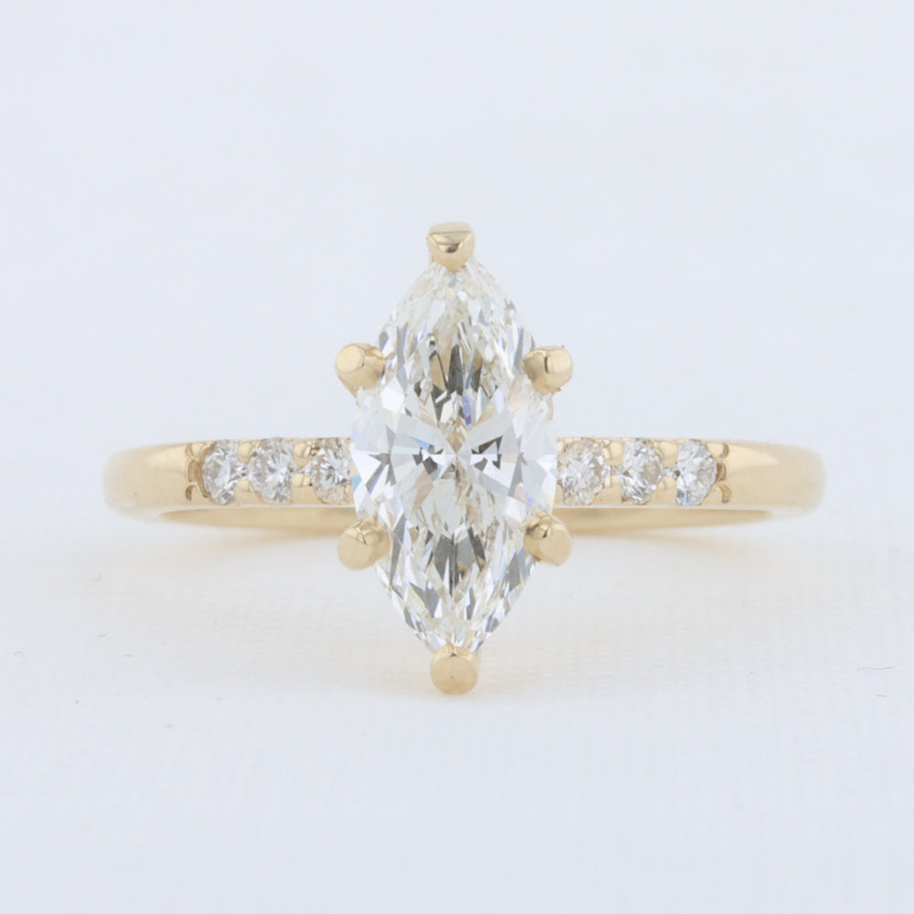 Miss Marquise Diamond Ring in Yellow Gold