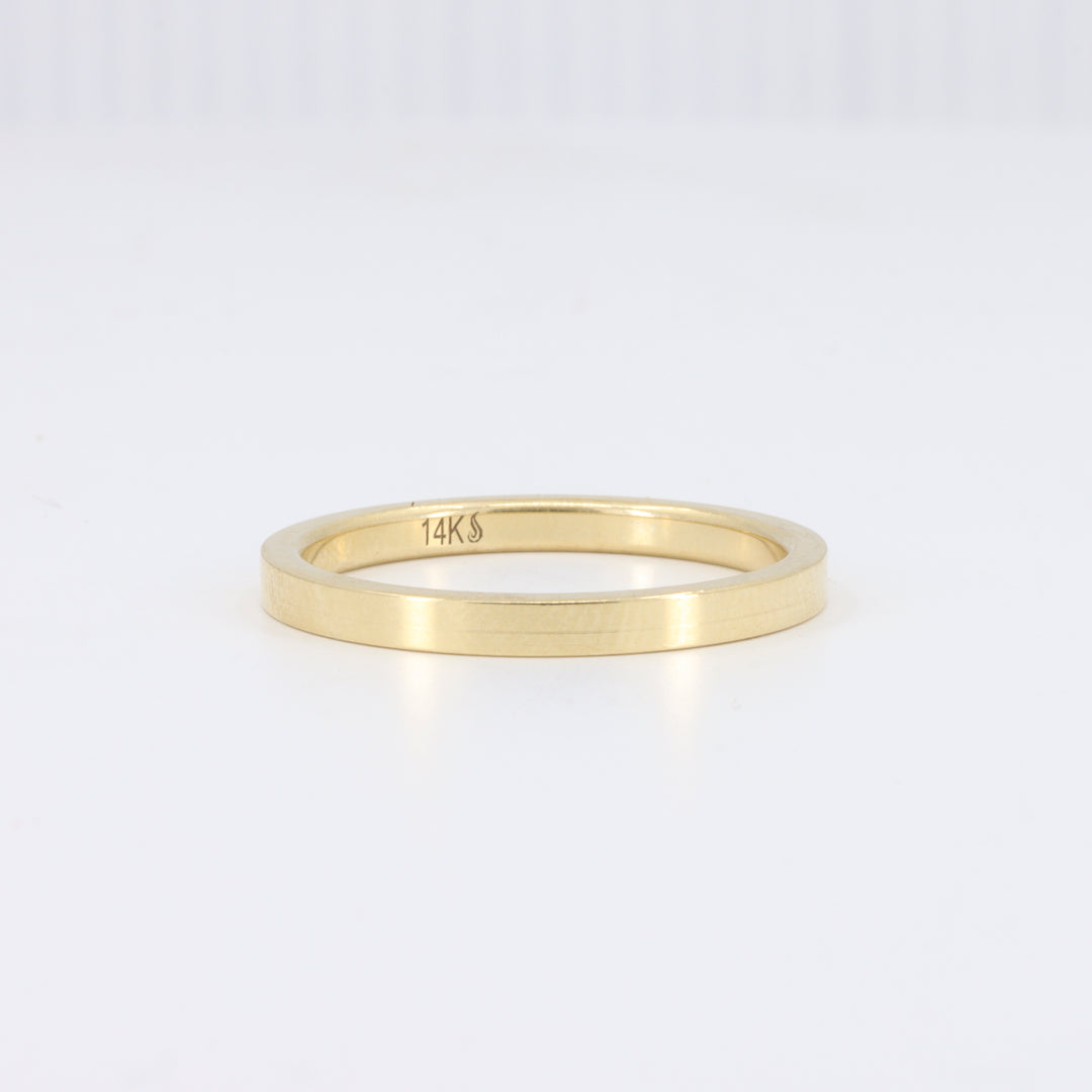 Flat Profile Band in Yellow Gold - 2mm