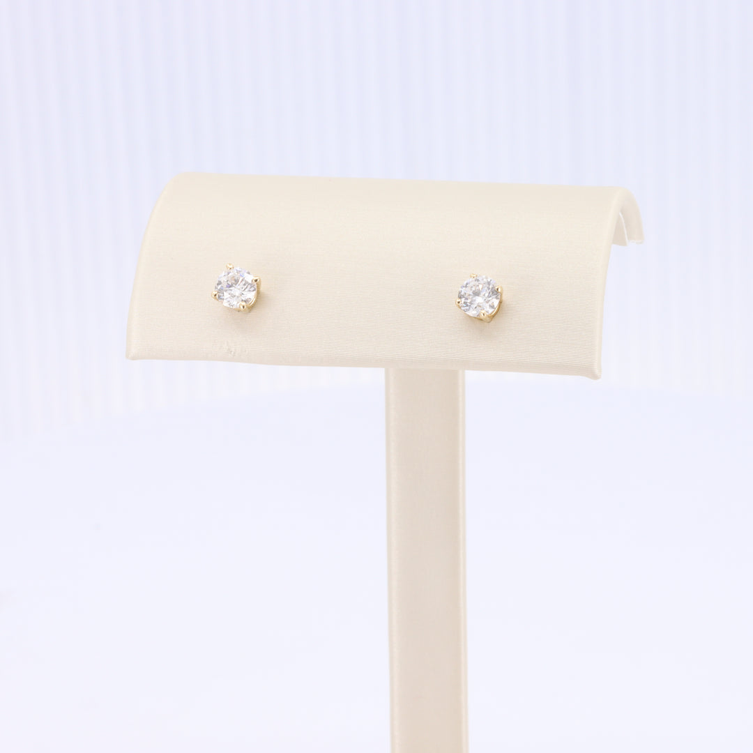 Diamond Stud Earrings in Yellow Gold - 0.74cttw