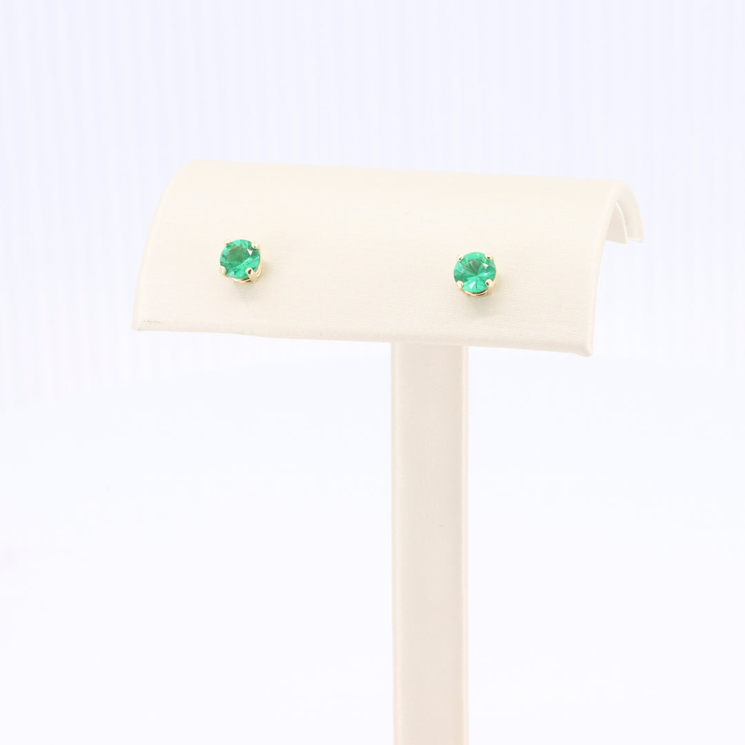 Emerald Stud Earrings in Yellow Gold
