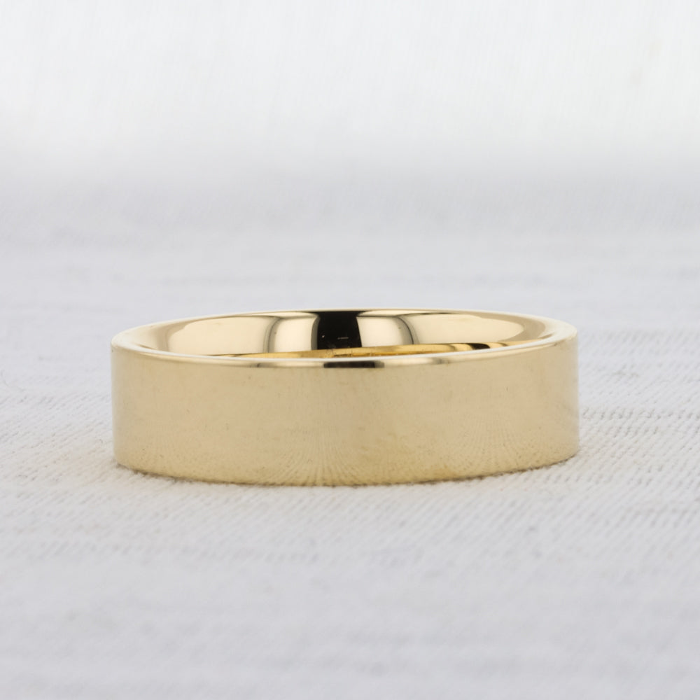 Flat Profile Band in Yellow Gold - 6mm