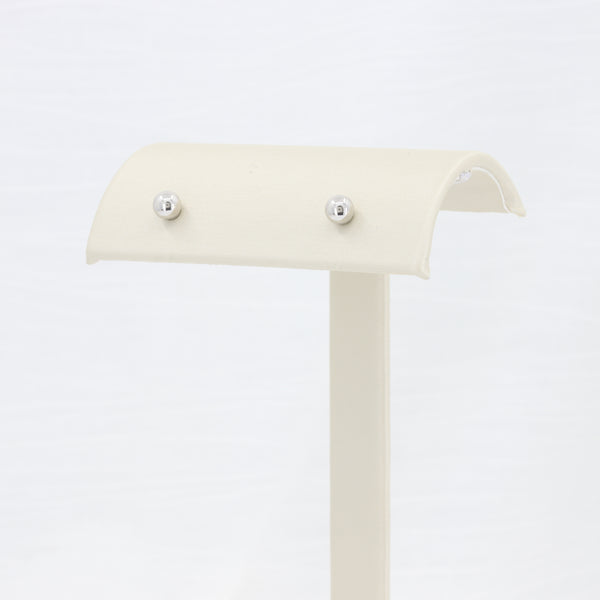 Ball stud earrings in white gold, 4mm diameter, pair