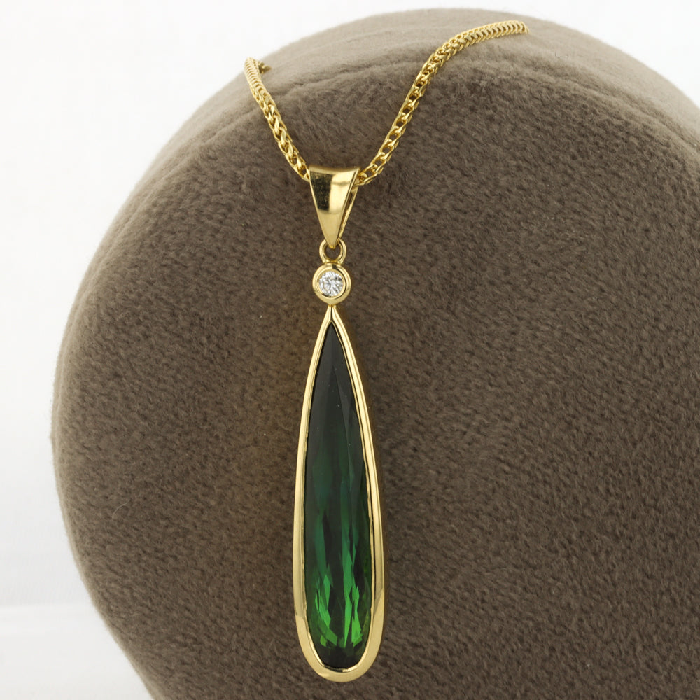 Mother Earth Green Tourmaline with Diamond Accent Necklace in Yellow Gold