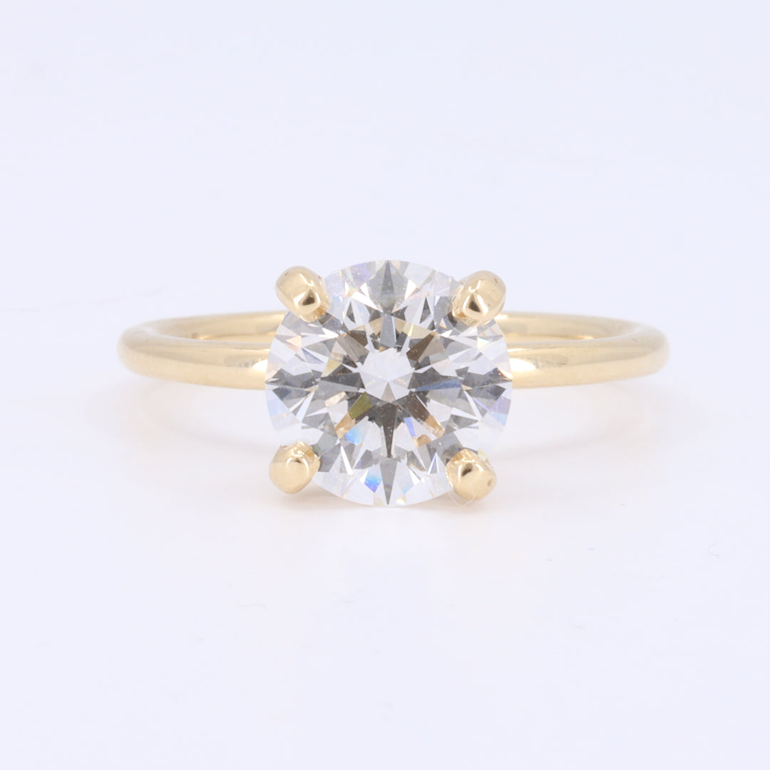 Lab-Grown Round Diamond with Hidden Halo in Yellow Gold