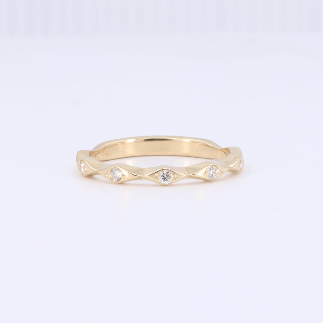 Geometric Diamond Wedding Band in Yellow Gold - 0.12cttw