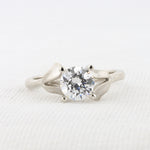Load image into Gallery viewer, Hermes Solitaire Ring in White Gold
