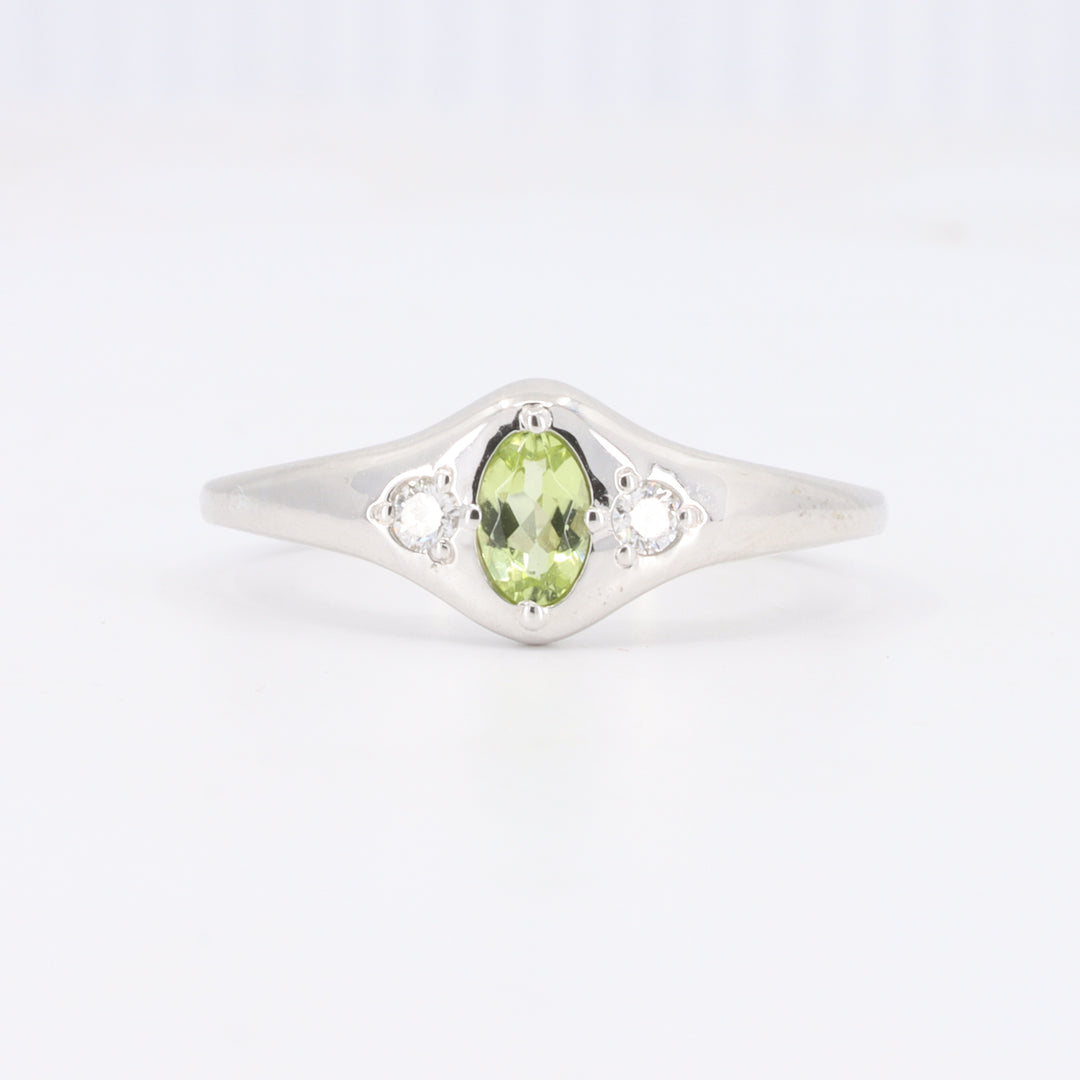 Peridot Signet Ring in White gold w/ Diamond Trim
