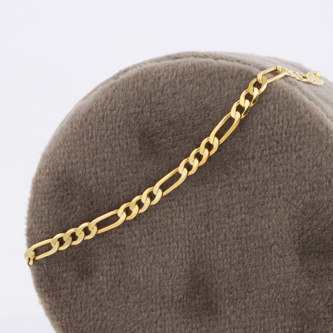 2.75mm Flat Figaro Chain Bracelet