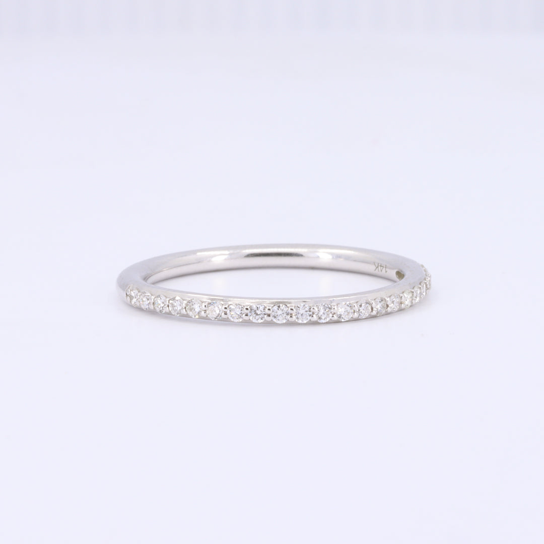 Shared-Prong Diamond Band in White Gold - 0.16cttw